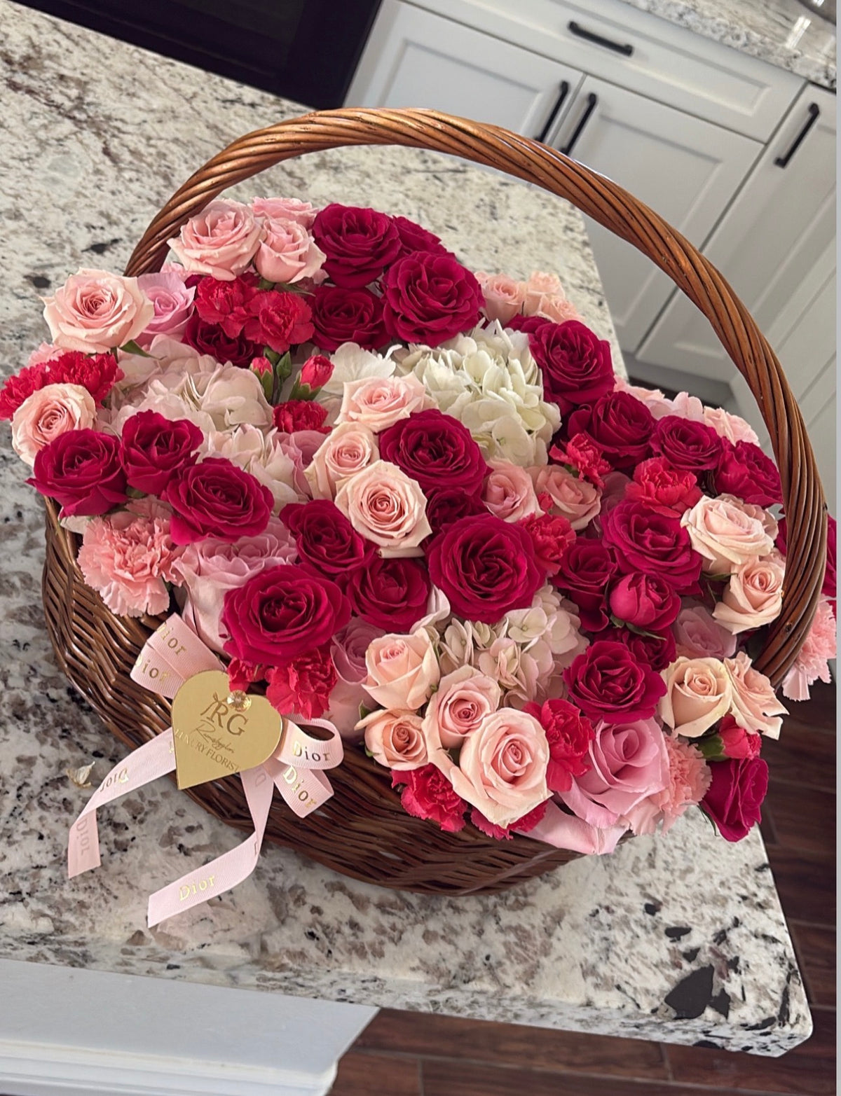 Pretty Pink Mixed basket🌷🌸